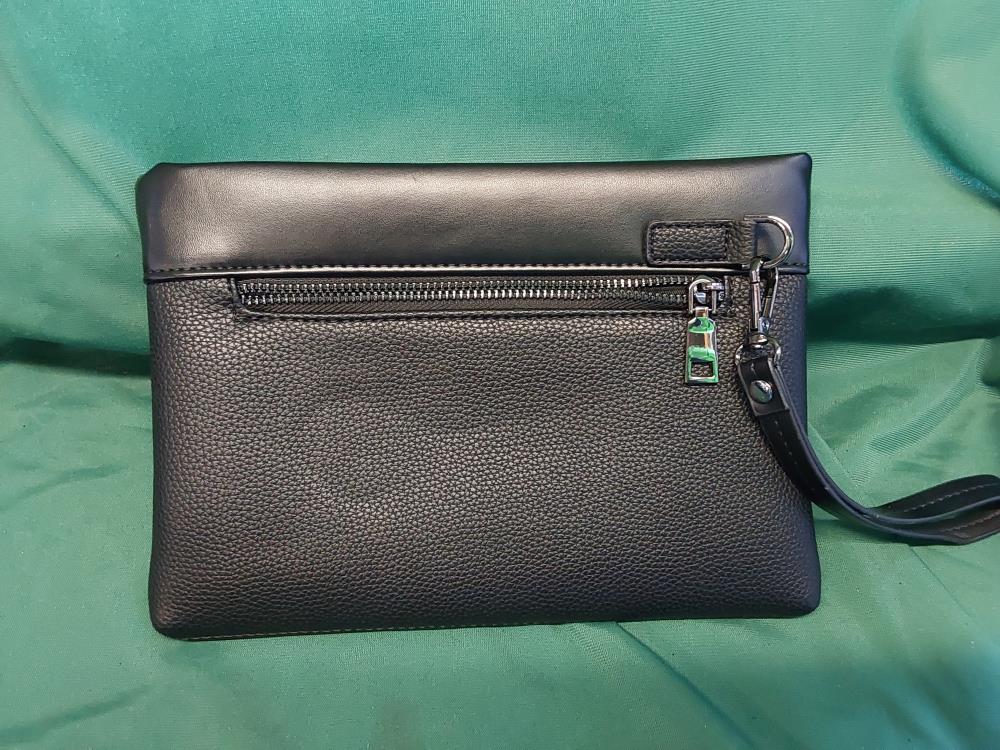 POCHETTE 38 LISERET BLANC ET ROUGE