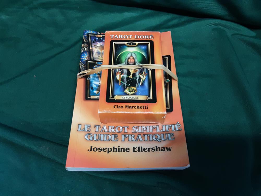 TAROT 46 DORÉ + LIVRE