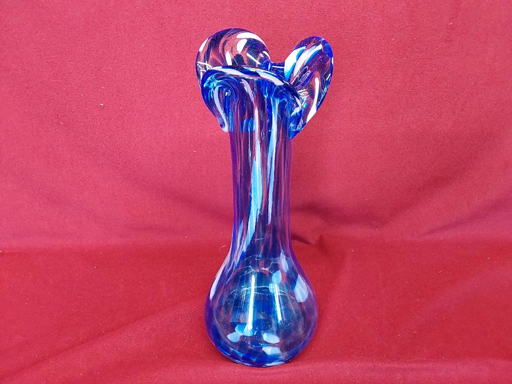 VASE BLEU ET BLANC TRANSLUCIDE VERRE SOUFFLÉ