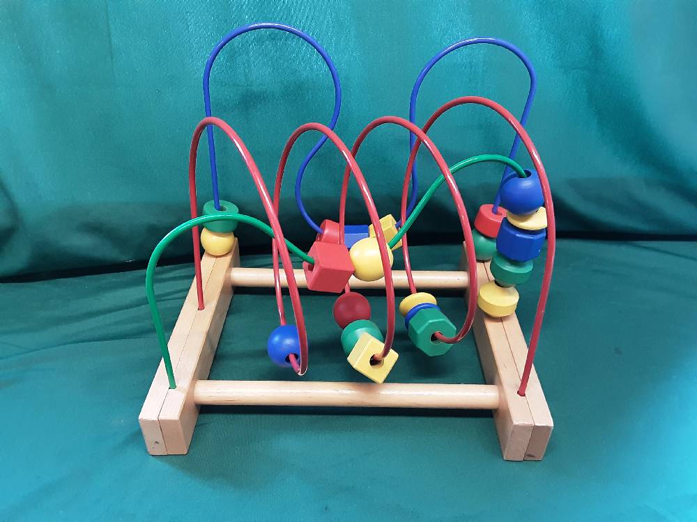 JOUET EN BOIS MULTICOLORE