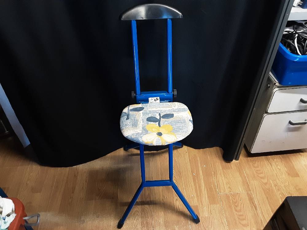FAUTEUIL DE REPASSAGE REGLABLE