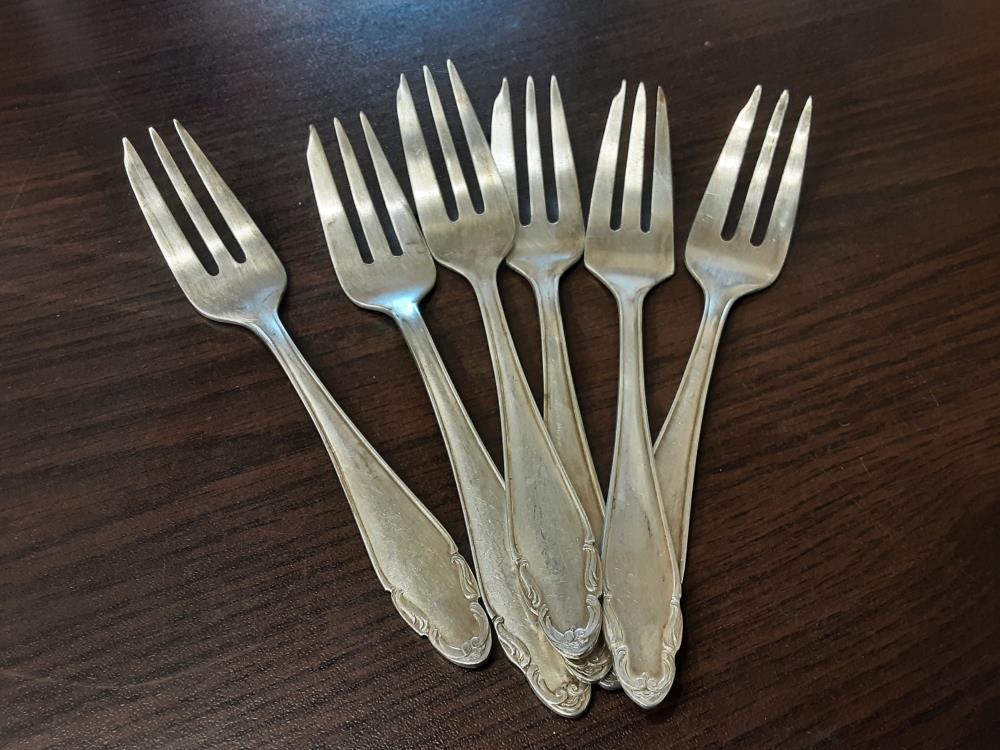 LOT DE 6 FOURCEHTTES A DESSERT MA