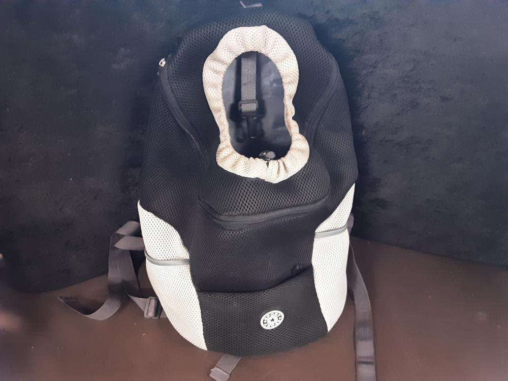 SAC À DOS POUR ANIMAUX NOIR ET GRIS 