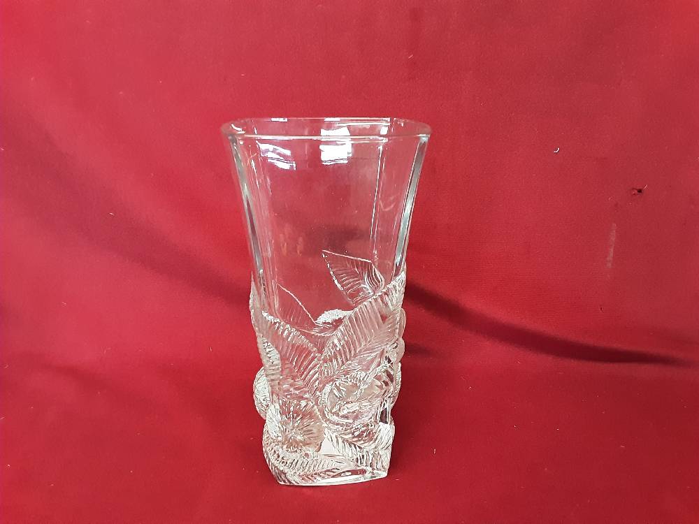 VASE EN VERRE