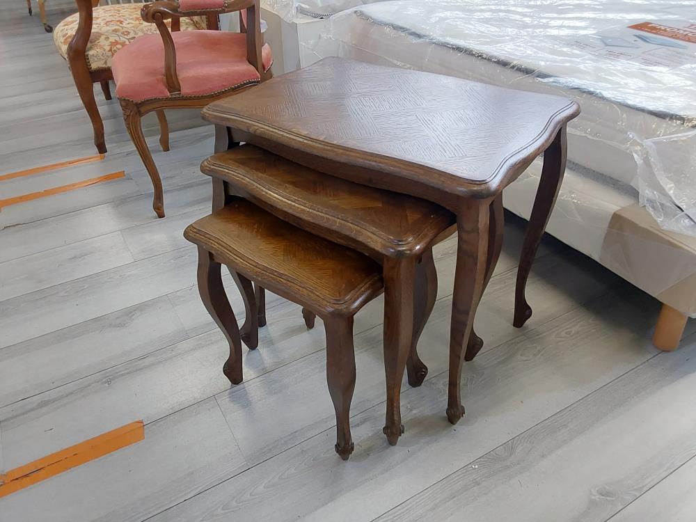TABLES GIGOGNES BOIS FONCE
