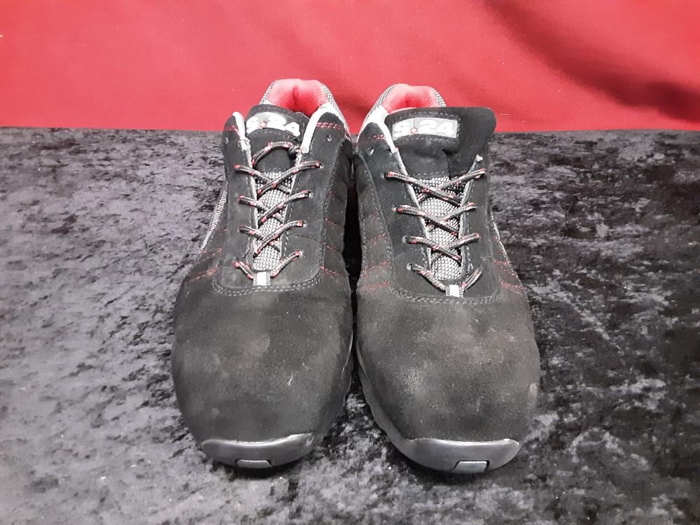PAIRE DE CHAUSSURES DE SÉCURITÉ TIGER TAILLE 45