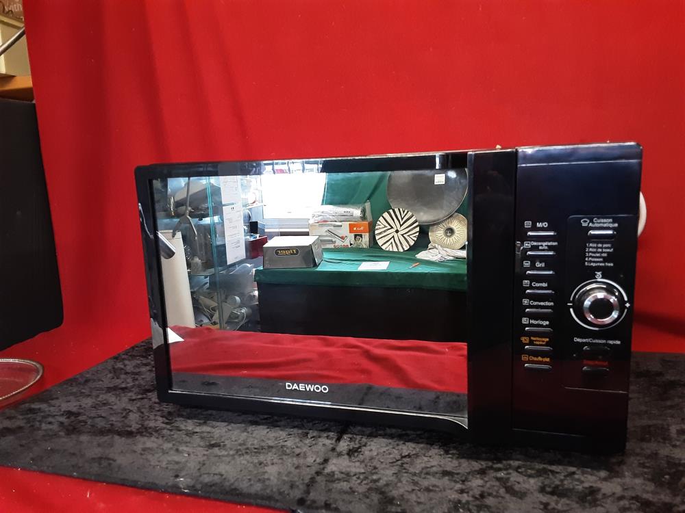 MICRO ONDE FOUR CHALEUR TOURNANTE DAEWOO 1400W