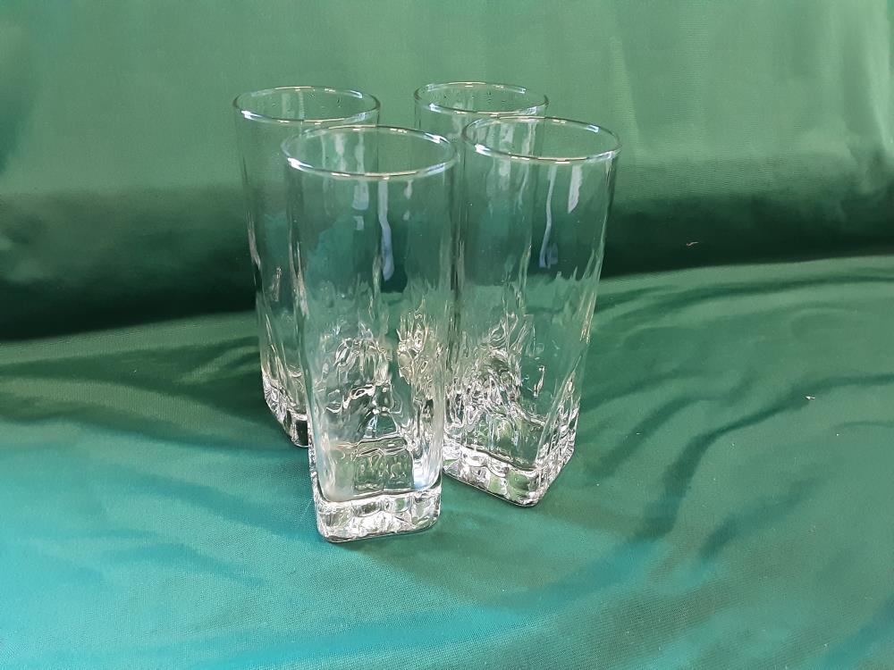 LOT DE 4 VERRES A LIMONADE