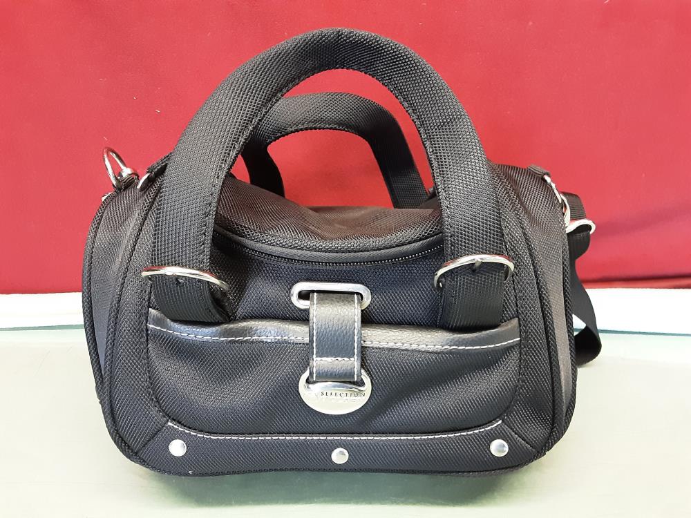 VANITY DELSEY NOIR EN TISSU 