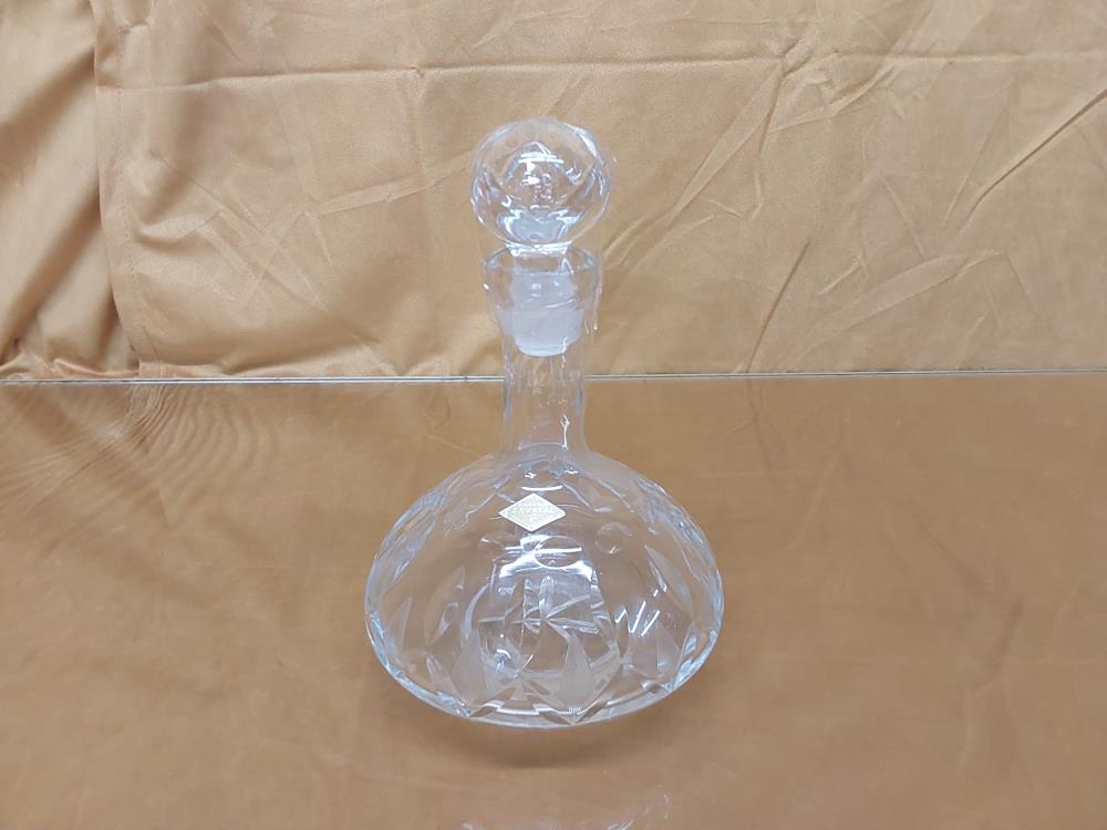 CARAFE PM EN CRISTAL AVEC BOUCHON 