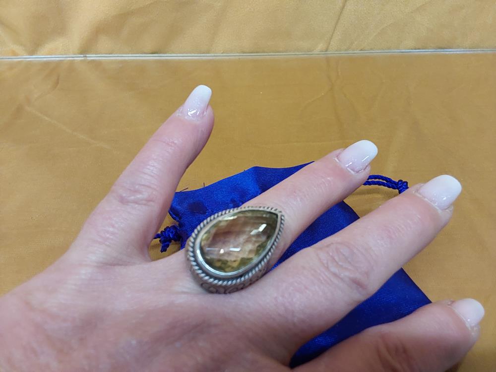 BAGUE ARGENT AVEC CITRINE