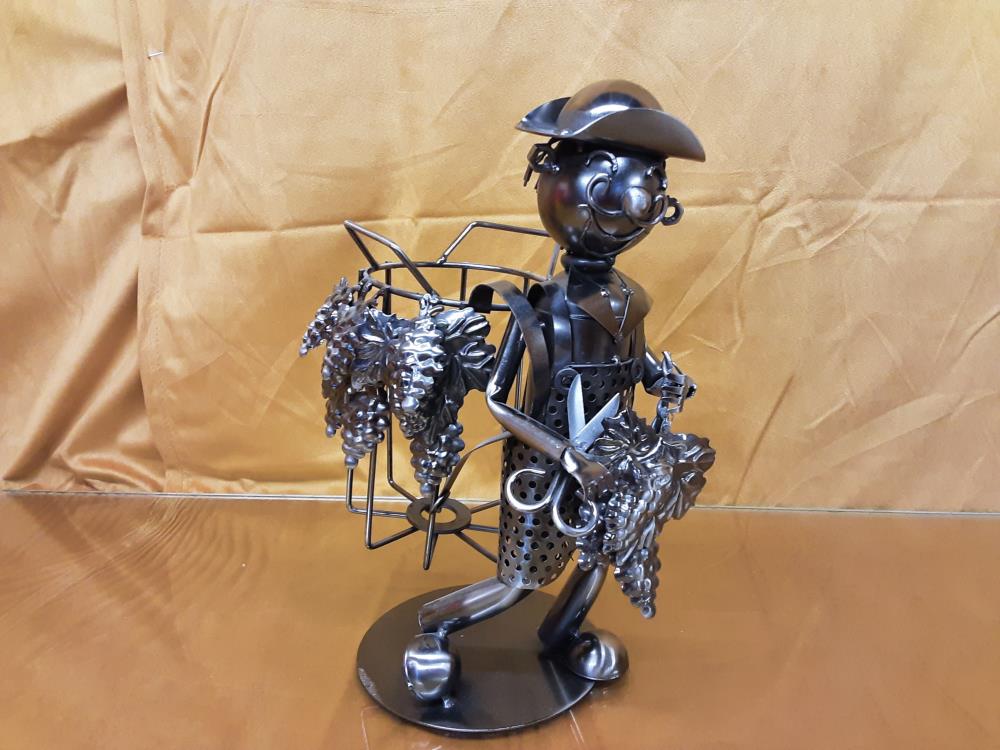 PORTE BOUTEILLE PERSONNAGE EN METAL