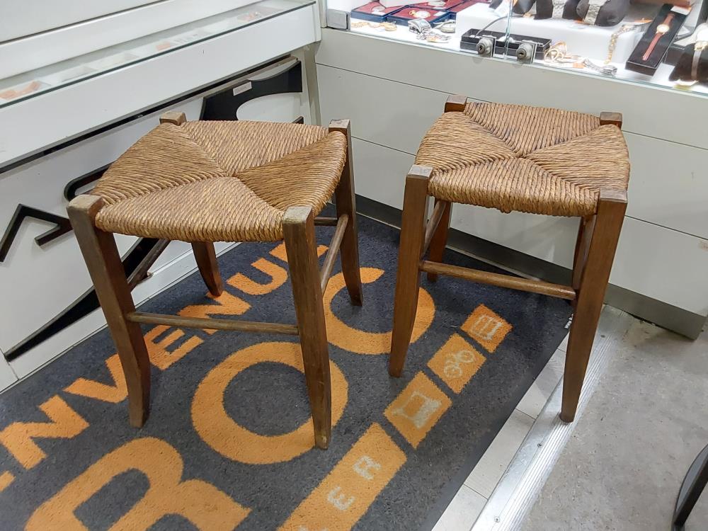 TABOURET ASSISE PAILLE BOIS FONCE