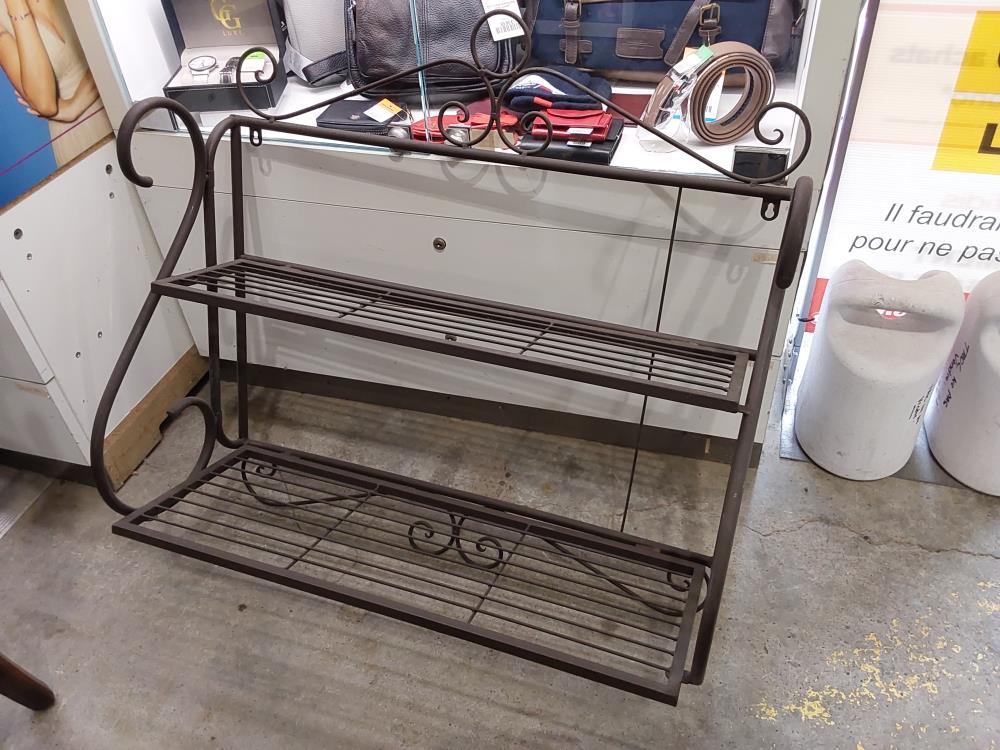 ETAGERE METAL MURALE A SUSPENDRE