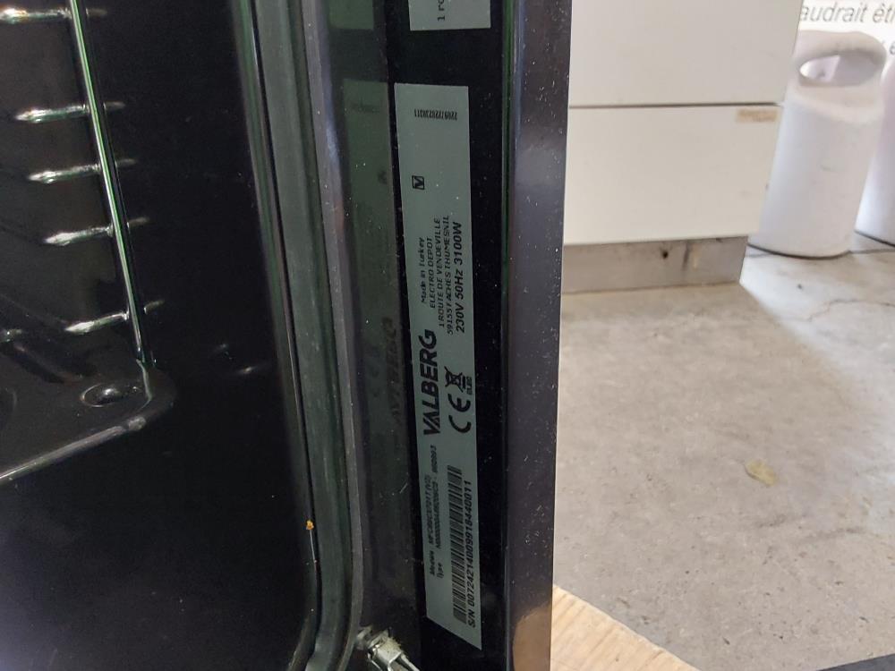 FOUR ENCASTRABLE VALBERG CHALEUR TOURNANTE CATALYSE