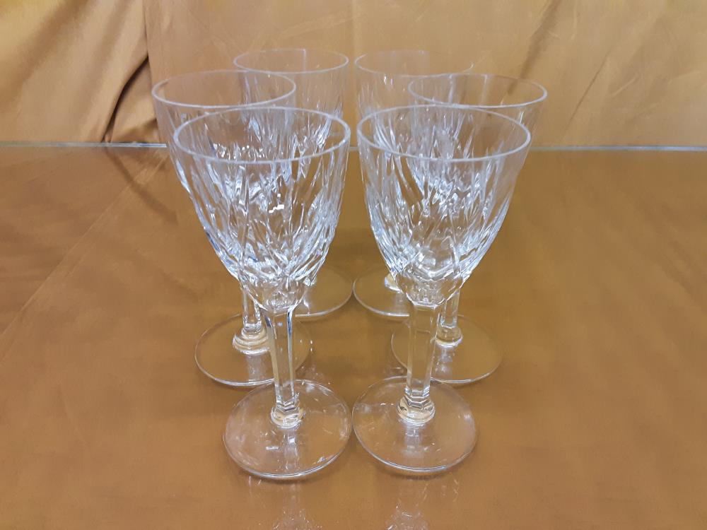 LOT DE 6 VERRES A VIN CRISTAL DE ST LOUIS