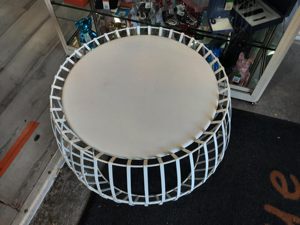 TABLE BASSE RONDE METAL BLANC DIAMETRE 56CM HAUT 43CM