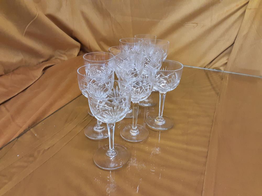 LOT DE 11 VERRES À PORTO EN CRISTAL