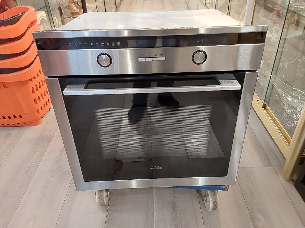 FOUR ENCASTRABLE VALBERG CHALEUR TOURNANTE PYROLYSE