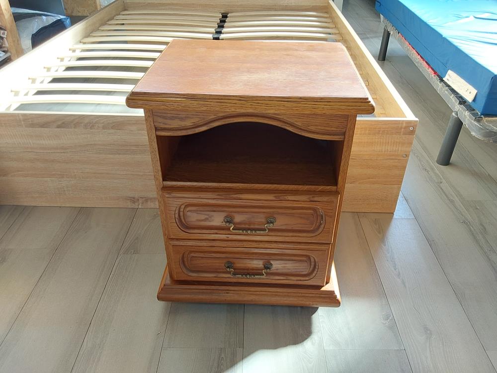 TABLE DE CHEVET EN BOIS DE CHÊNE 2 TIROIRS + 1 NICHE