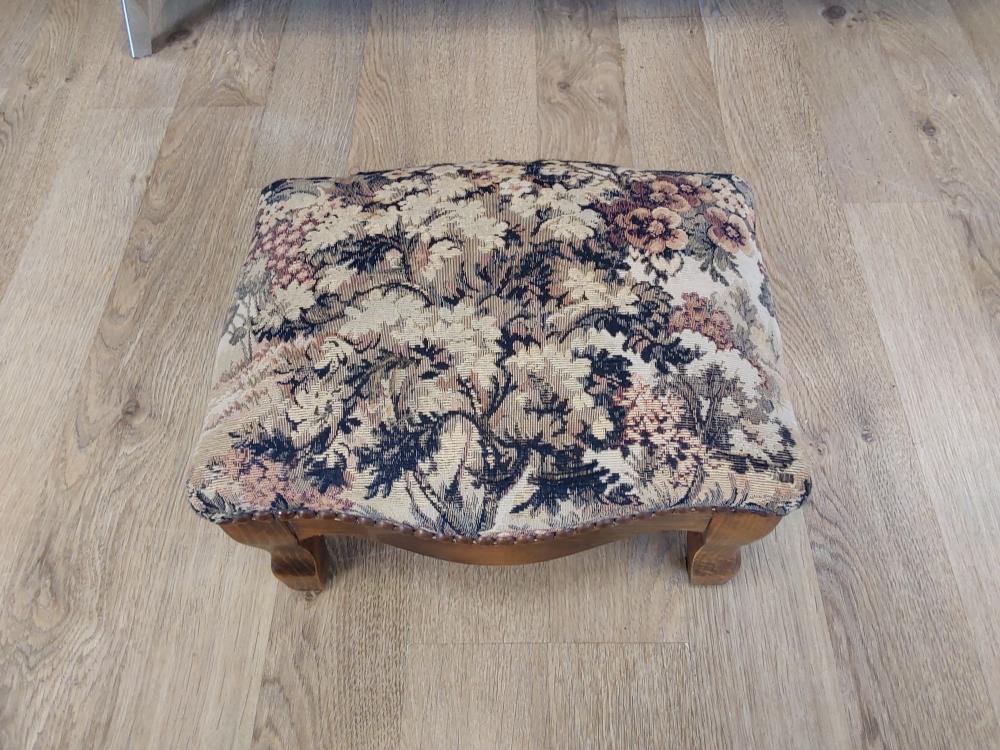 REPOSE PIEDS MOTIF FLEURS