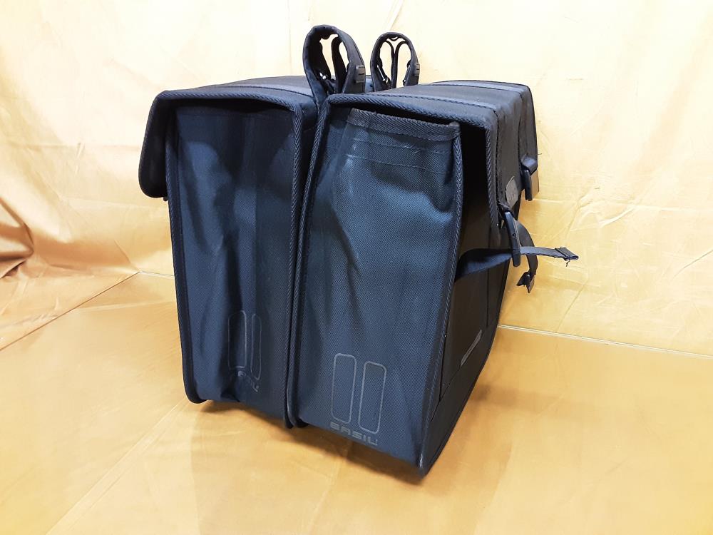 PAIRE DE SACOCHES VELO BASIL