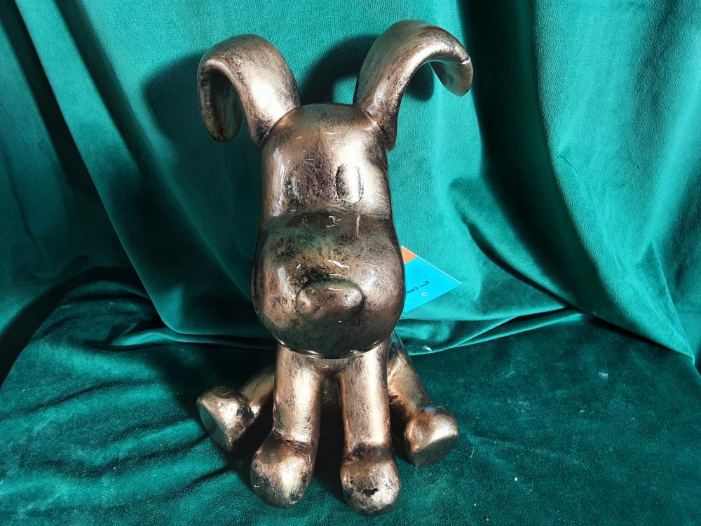 CHIEN OREILLE ASSIS 25CM (503A)