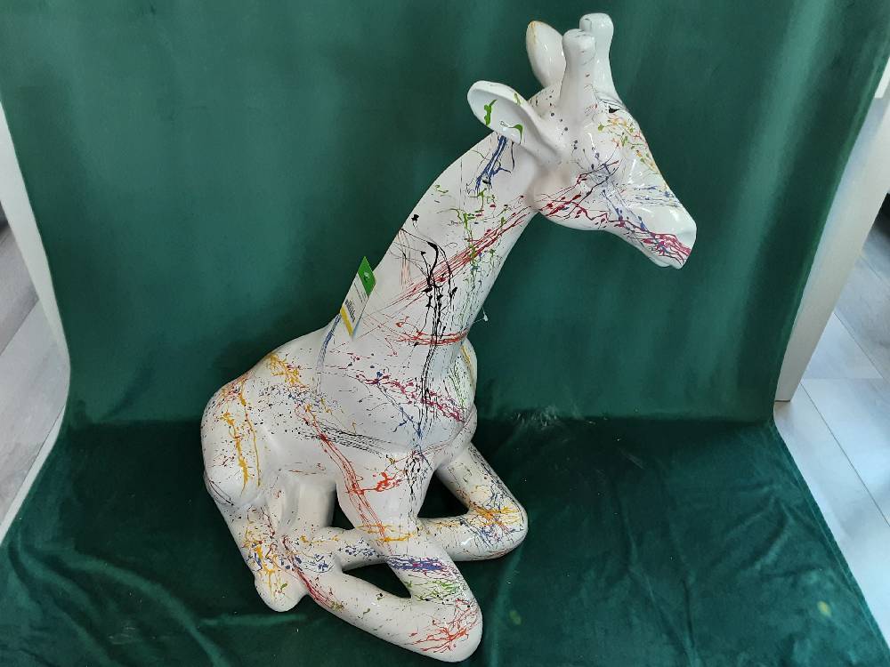 GIRAFE ASSISE 85CM (361)