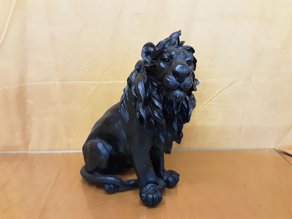 LION GM RESINE NOIRE