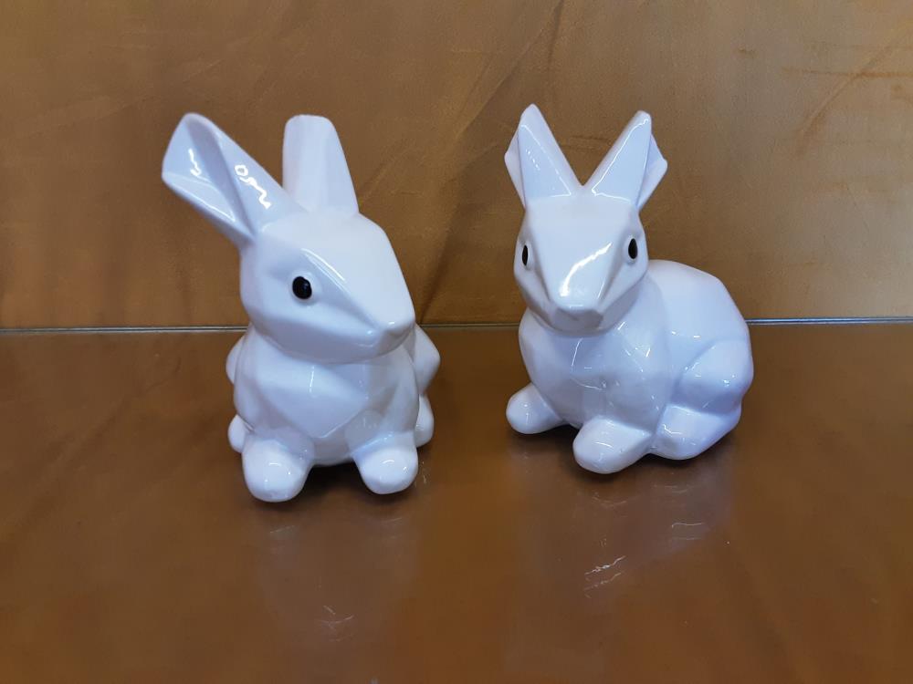 LAPIN CUBIQUE EN PORCELAINE