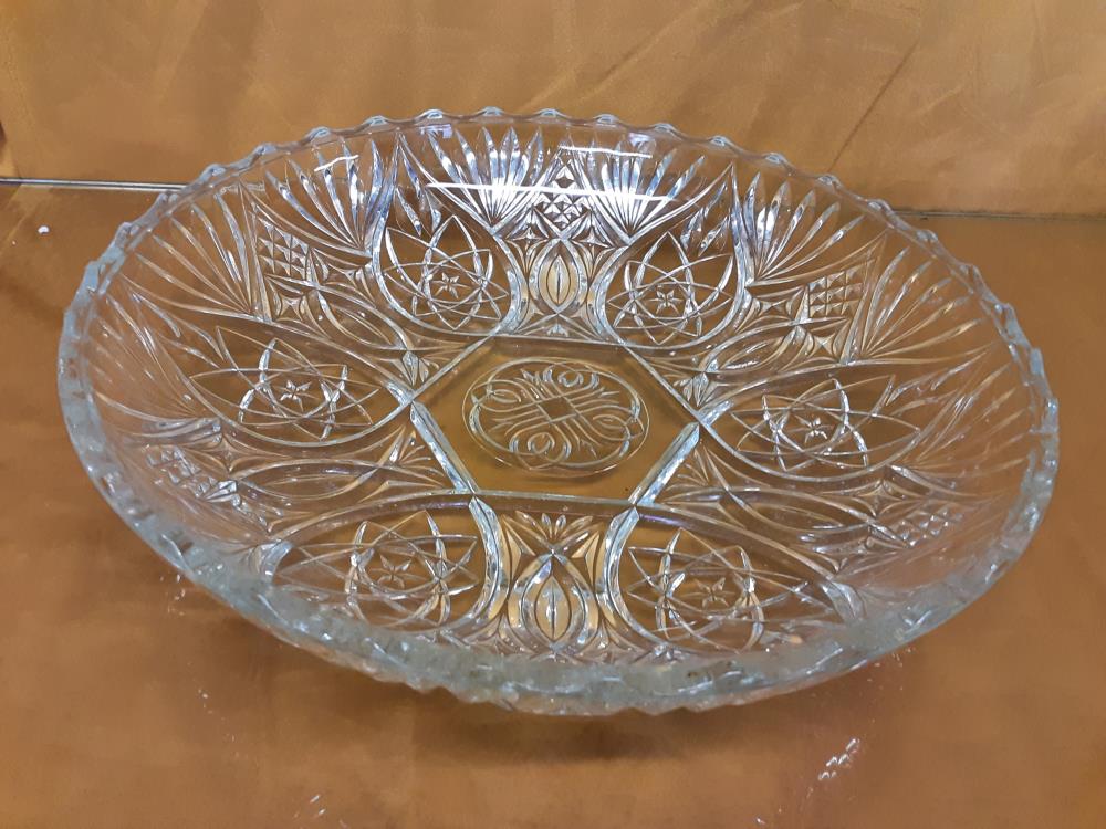 PLAT CREUX EN VERRE TGM