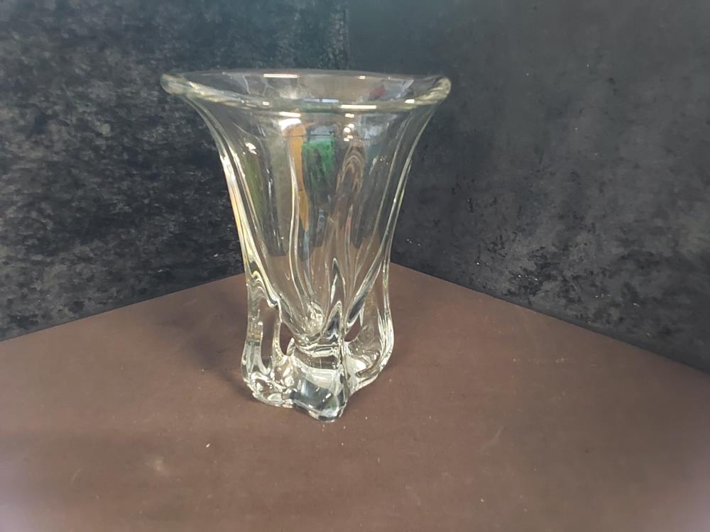 VASE EN CRISTAL ÉVASÉ