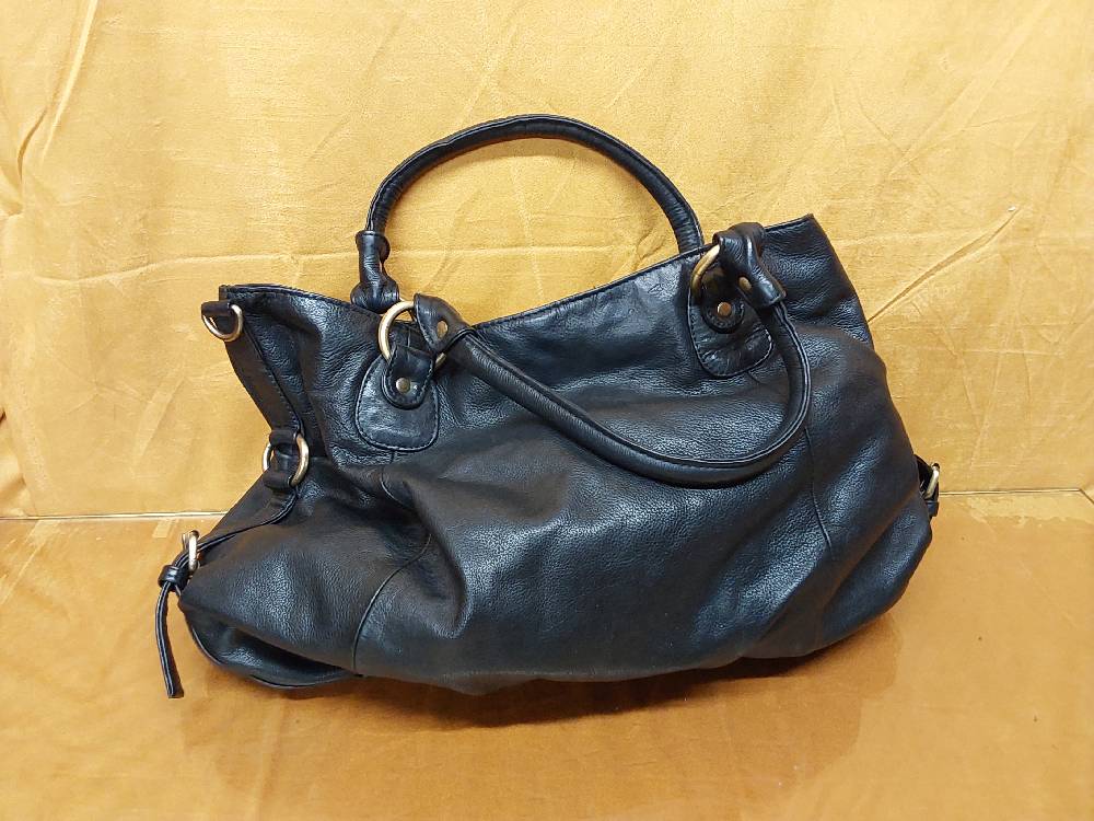 SAC A MAIN CUIR NOIR SOUPLE