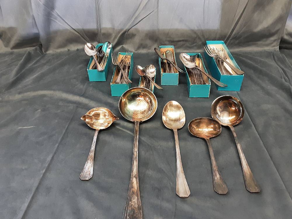 MÉNAGÈRE ART DÉCO M.A CHRISTOFLE 67PCS 