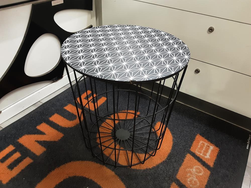 TABLETTE PANIER METAL AJOURÉ N:B