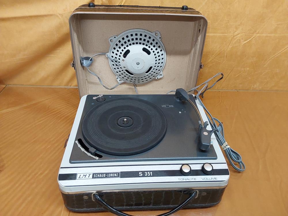 TOURNE DISQUE S351 SCHAUB-LORENZ