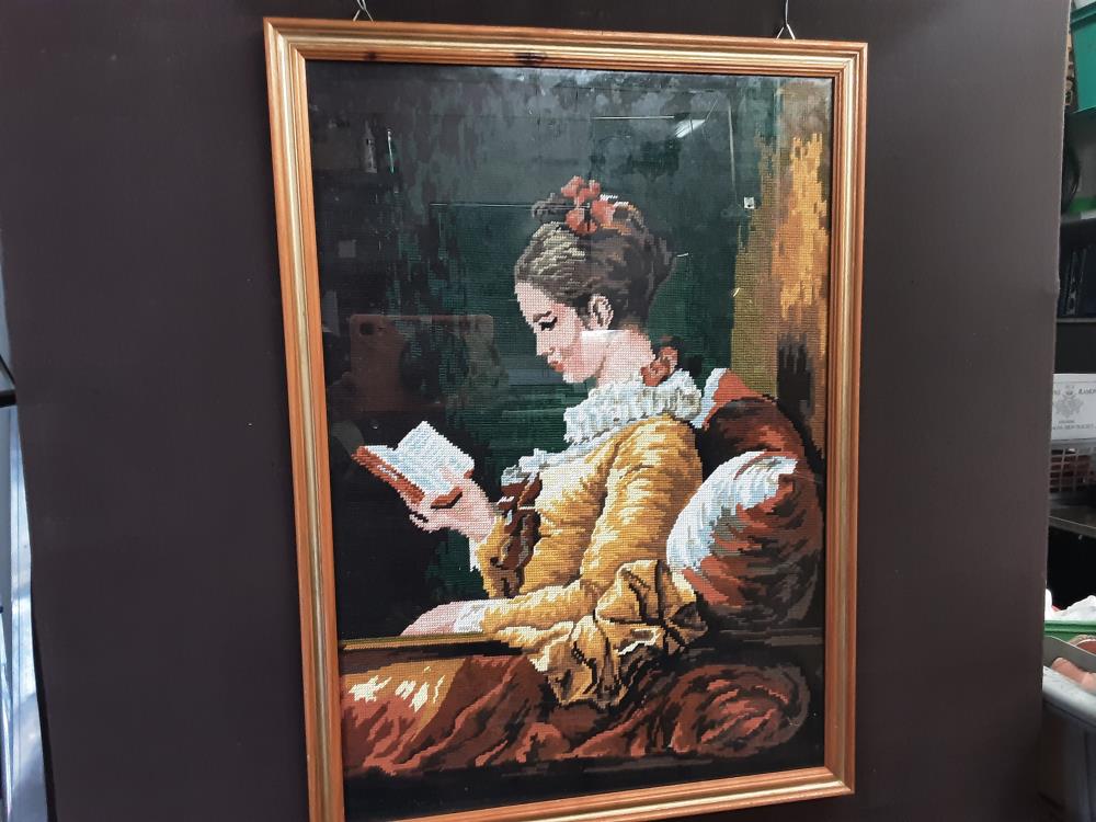 TABLEAU CANEVAS FEMME LISEUSE