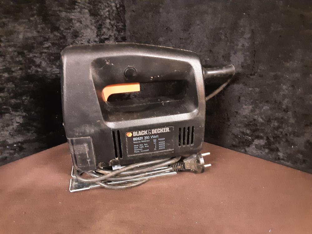 SCIE SAUTEUSE BALCK ET DECKER