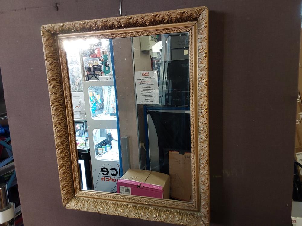 MIROIR CADRE DORE