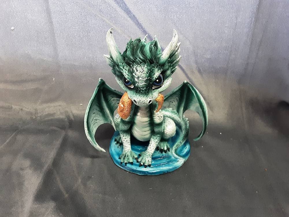 DRAGON VERT AVEC POISSON 12.9 X 14.5CM (ARD-009)