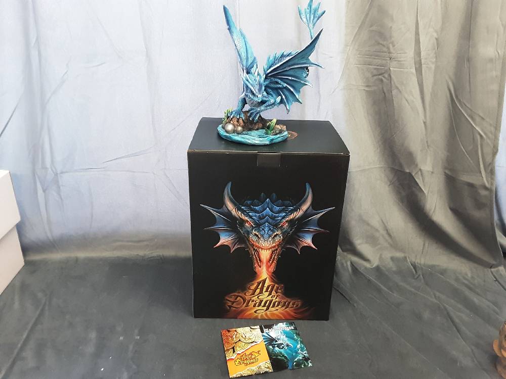 DRAGON BLEU LICENCE ANNE STOKES 27X23CM (DA-035Q)