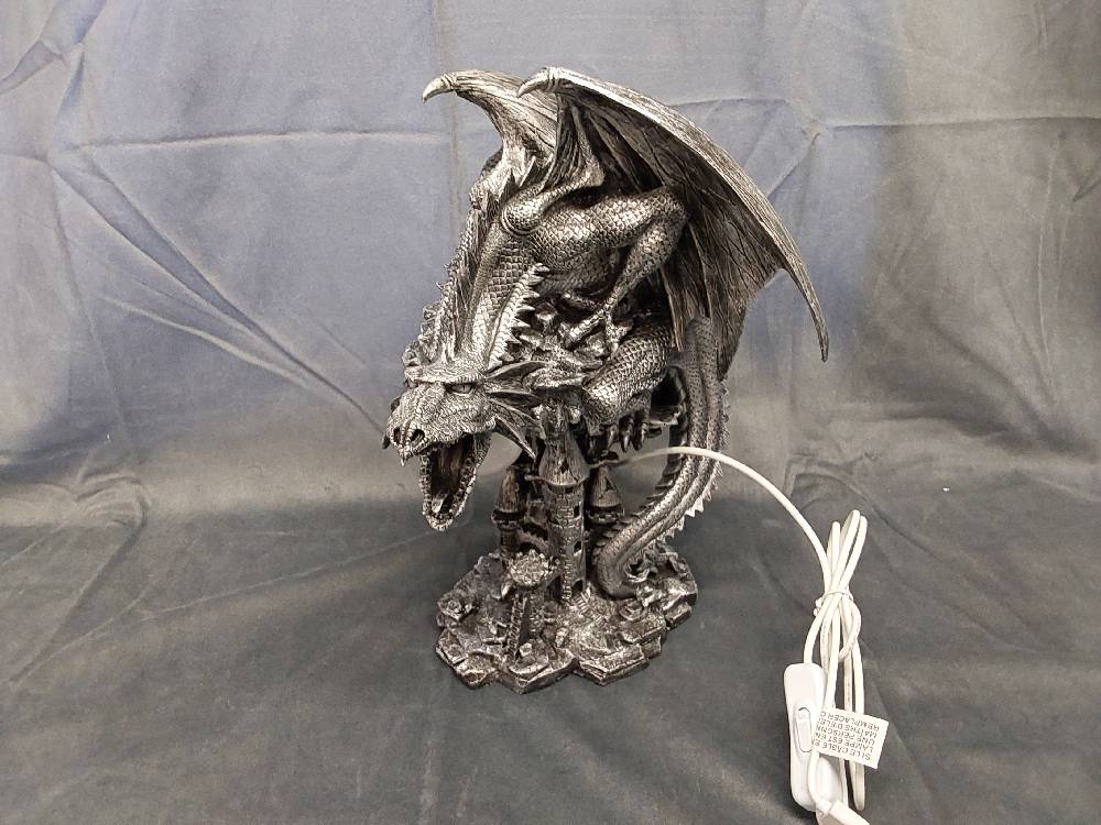 LAMPE DRAGON AVEC CABLE USB 23X31CM (EF-4402-A)