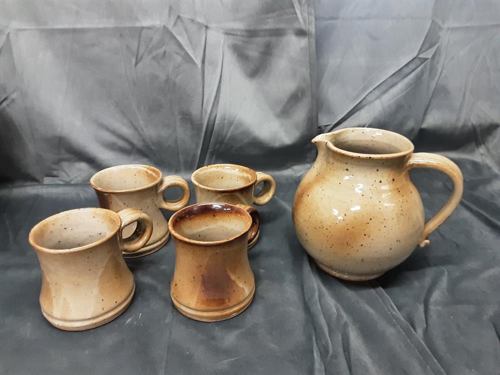 PICHET EN GRÈS + 4 GOBELETS À ANSE