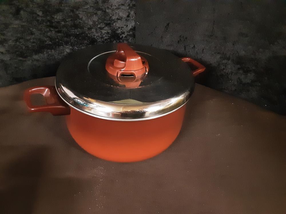 CASSEROLE AVEC COUVERCLE TEFAL