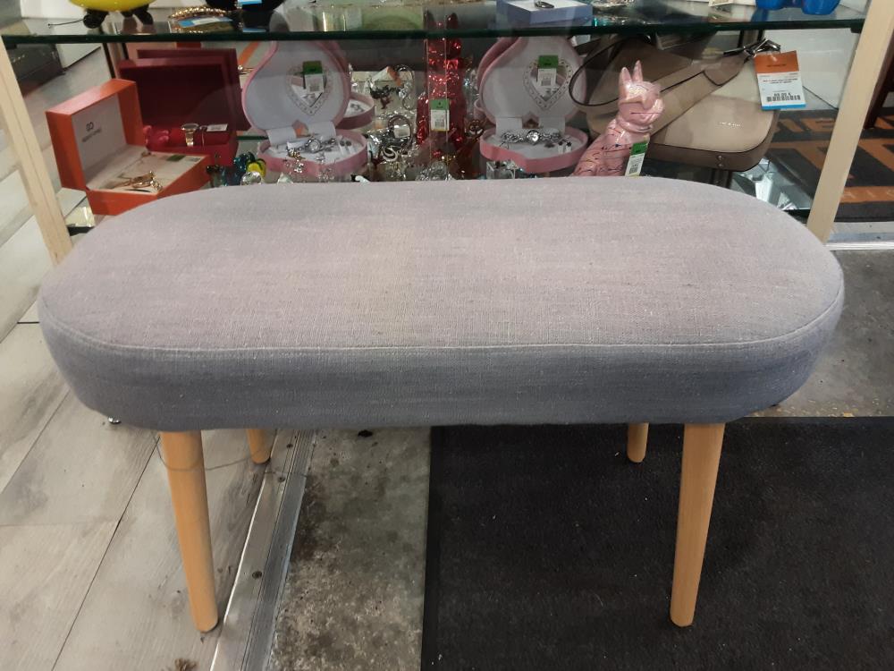 BANQUETTE PIEDS EN BOIS CLAIR