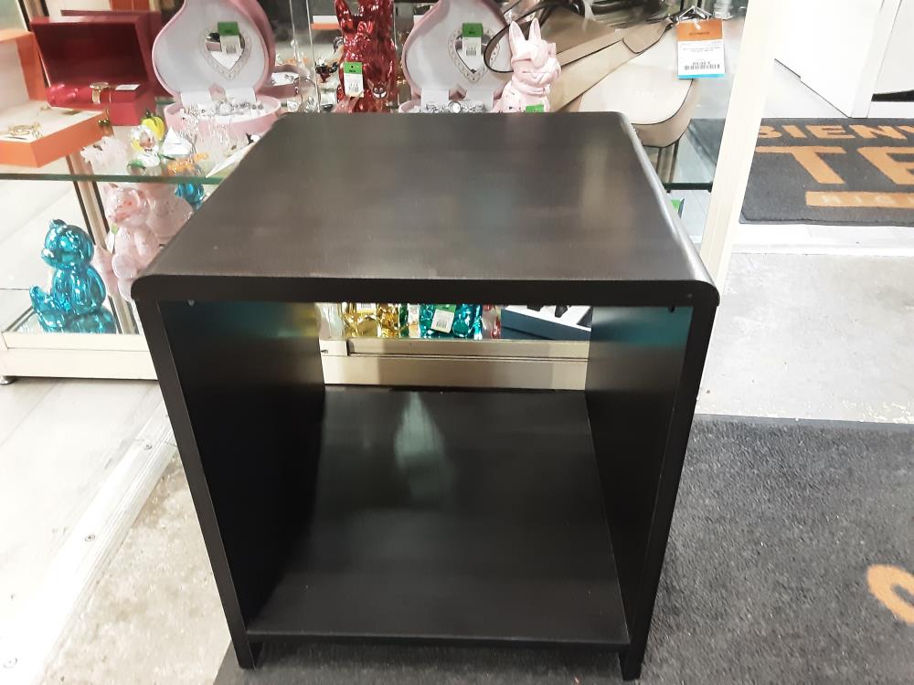 MEUBLE À ROULETTES WENGUÉ