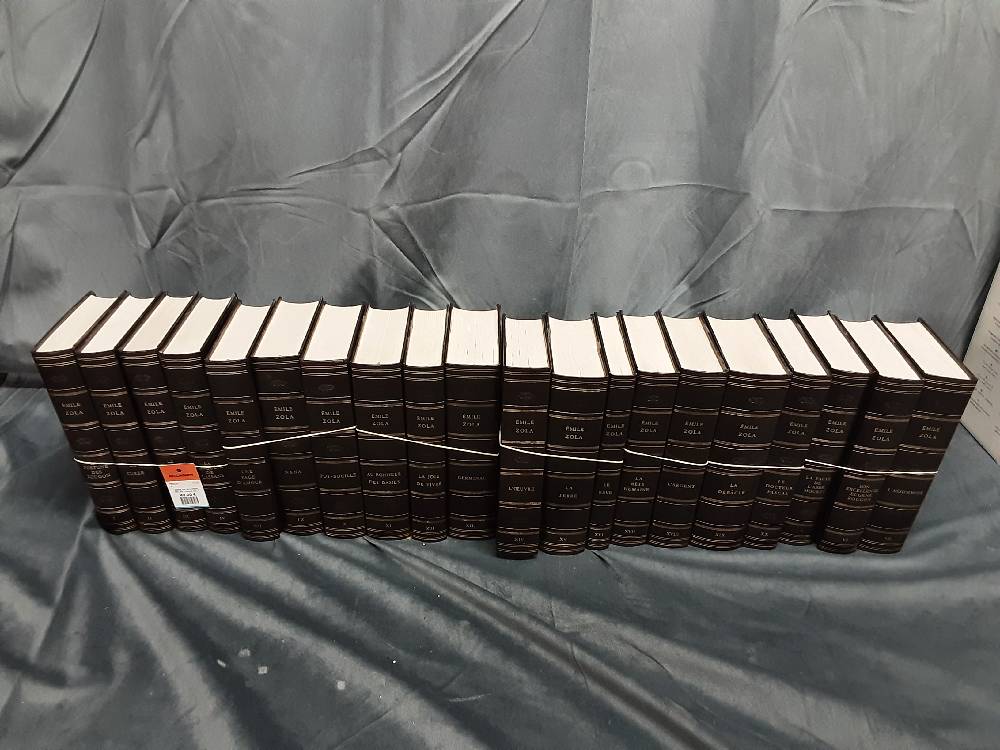 SERIE DE 20 LIVRES RELIÉS - EMILE ZOLA