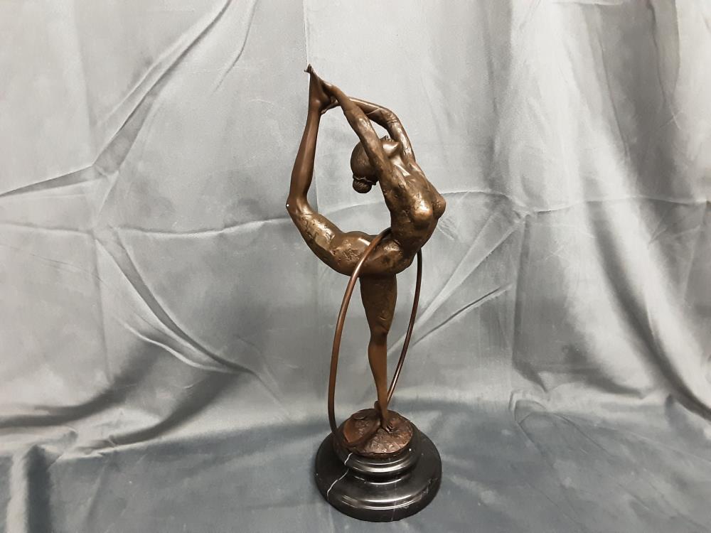 DANSEUSE EN BRONZE SUR SOCLE EN MARBRE (BJ-42)