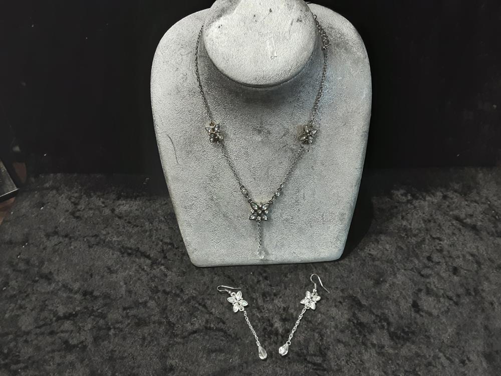 PARURE COLLIER + B.O PAPILLONS