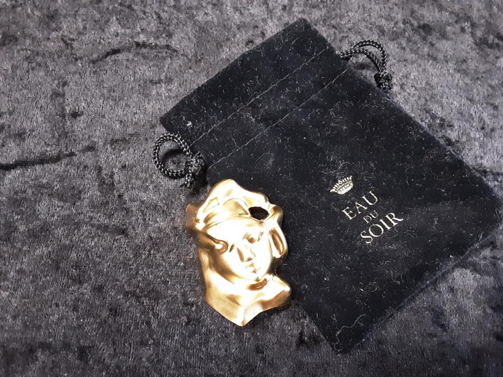 BROCHE VISAGE EAU DU SOIR